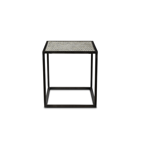 Side table Delhi 47x47x51 sideview