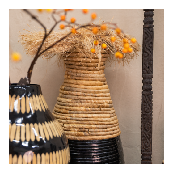 Vase Ponale bamboo lacquer black and water hyacinth Ø25x61 sideview