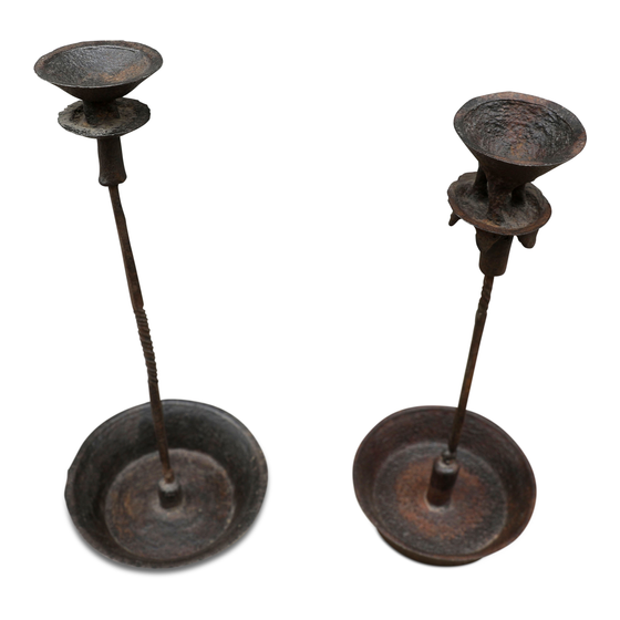 Oil lamp iron sideview