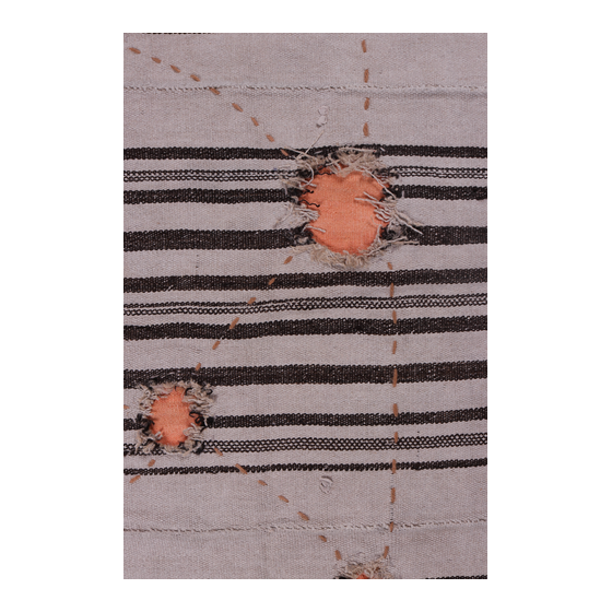 Wandkleed hemp streep met oranje spots 198*160 sideview